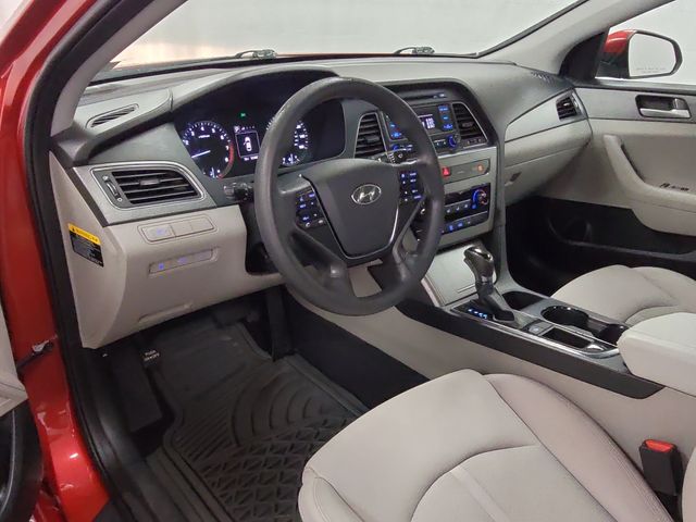 2017 – Hyundai – Sonata