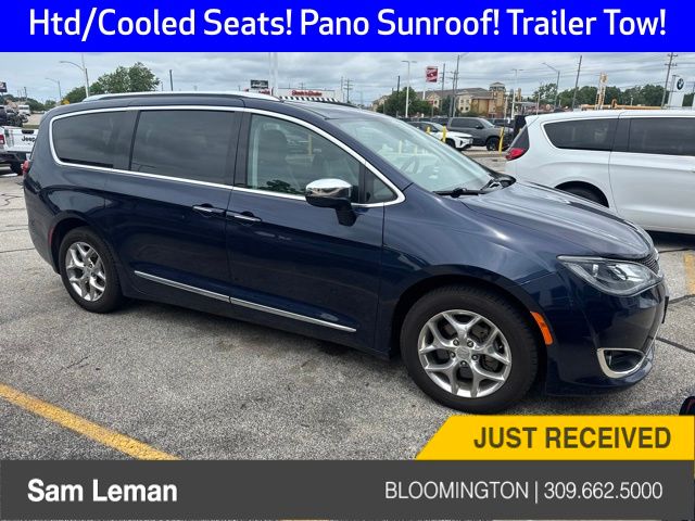 2017 Chrysler Pacifica Limited FWD
