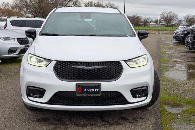 new 2026 Chrysler Pacifica car, priced at $47,180