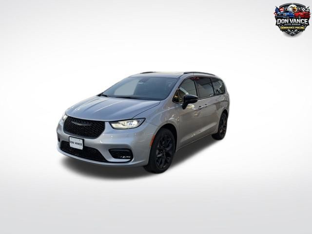 Silver Mist Clearcoat 2026 Chrysler Pacifica Select AWD Minivan All-Wheel Drive 9-Speed Automatic