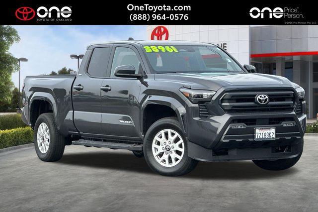 2025 Toyota Tacoma SR5 Double Cab 4WD