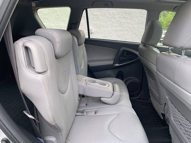 2010 Toyota RAV4 Limited photo