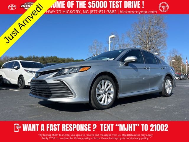2024 Toyota Camry LE FWD