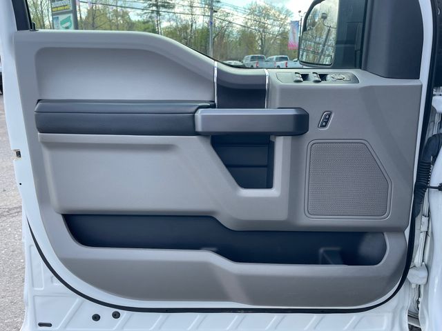 2019 Ford F-150 XLT - Oxford White exterior view 9