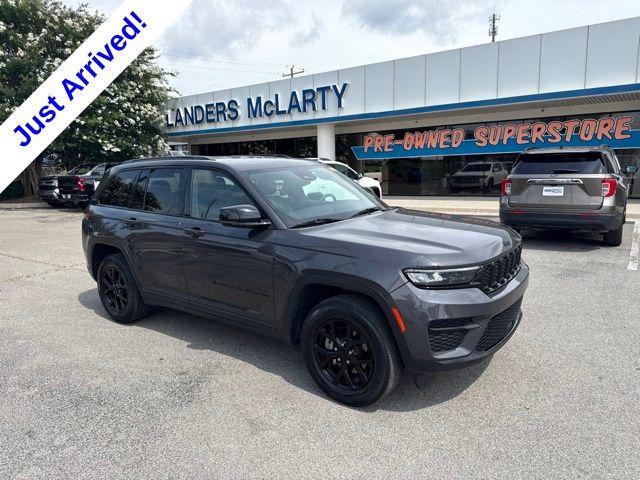 Baltic Gray Metallic Clearcoat 2024 Jeep Grand Cherokee SUV / Crossover Four-Wheel Drive 8-Speed Automatic
