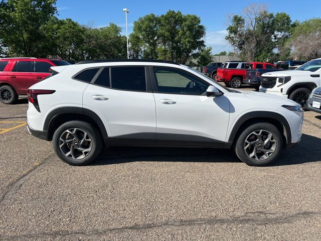 2024 Summit White Chevrolet Trax LT FWD SUV