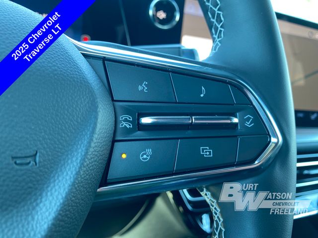 2025 Chevrolet Traverse LT photo