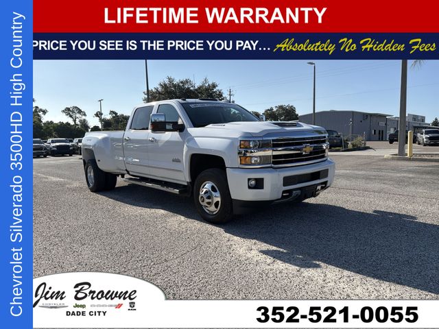 White (Iridescent Pearl Tricoat) 2019 Chevrolet Silverado 3500HD Pickup Truck Four-Wheel Drive 6-Speed Automatic