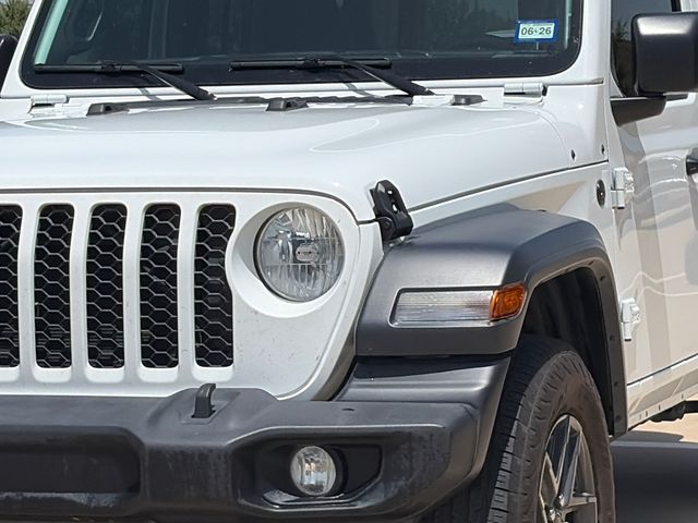 Used 2024 Jeep Wrangler SUV
