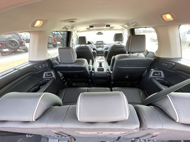 Used 2025 Honda Odyssey Van