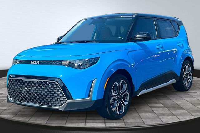 Surf Blue/Black 2025 Kia Soul SUV / Crossover Front-Wheel Drive Continuously Variable Transmission