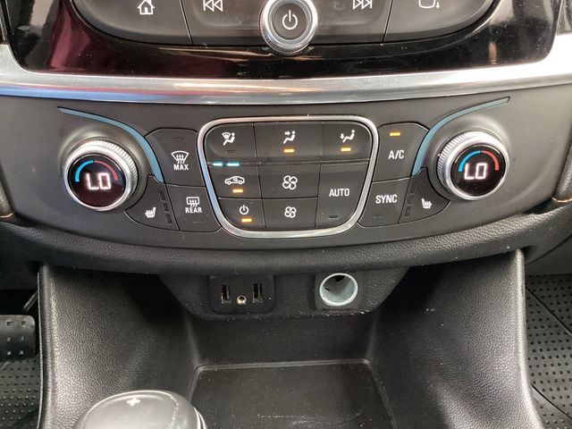 Used Car 2019 Chevrolet Traverse  Lt For Sale Under $20,000 In San Antonio, Texas