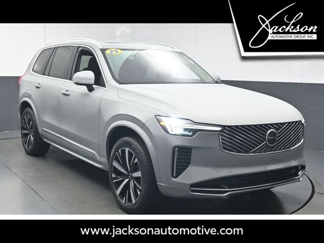 2025 Volvo XC90 B6 Core Bright Theme AWD