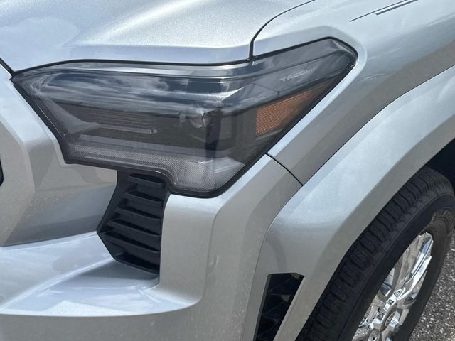 2025 Toyota Tacoma Limited - Photo 10