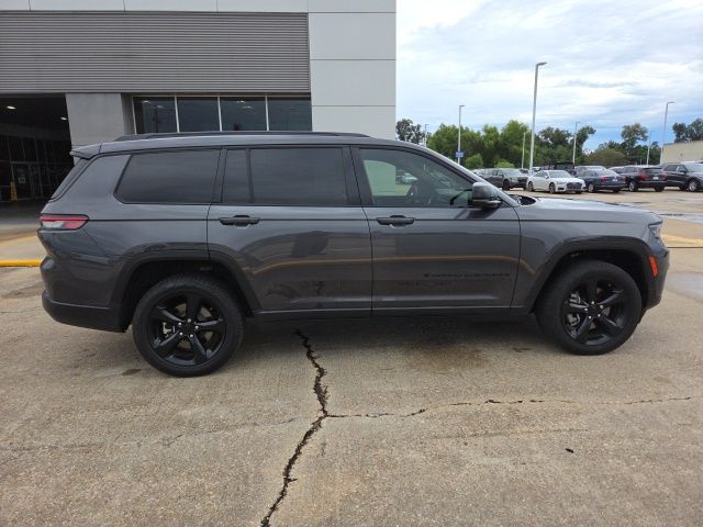 Certified Used 2025 Gray Jeep Limited image 8
