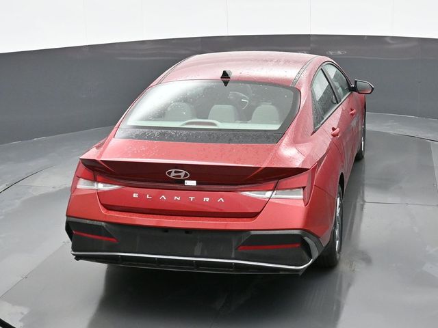 2024 Hyundai Elantra SEL 25