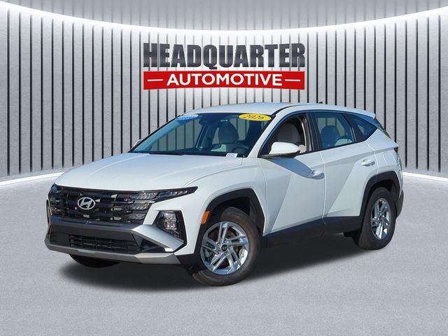 Serenity White Pearl 2026 Hyundai Tucson SE FWD SUV / Crossover Front-Wheel Drive 8-Speed Automatic