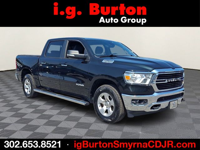 Black / Forest Green 2019 RAM 1500 Pickup Truck Four-Wheel Drive 8-Speed Automatic