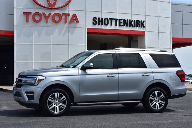 2024 Ford Expedition Limited 4X4's photo