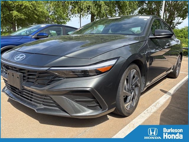 Amazon Gray 2025 Hyundai Elantra Sedan Front-Wheel Drive Continuously Variable Transmission