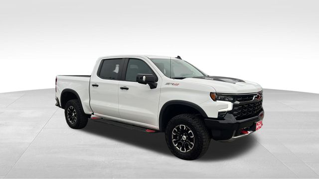 Summit White 2024 Chevrolet Silverado 1500 Pickup Truck Four-Wheel Drive Automatic