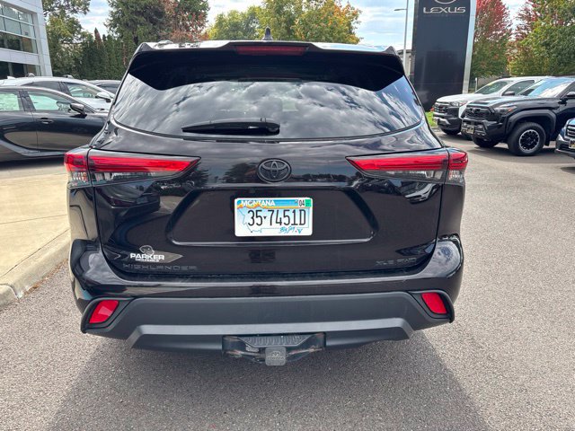 Used 2021 Brown Toyota XLE image 6