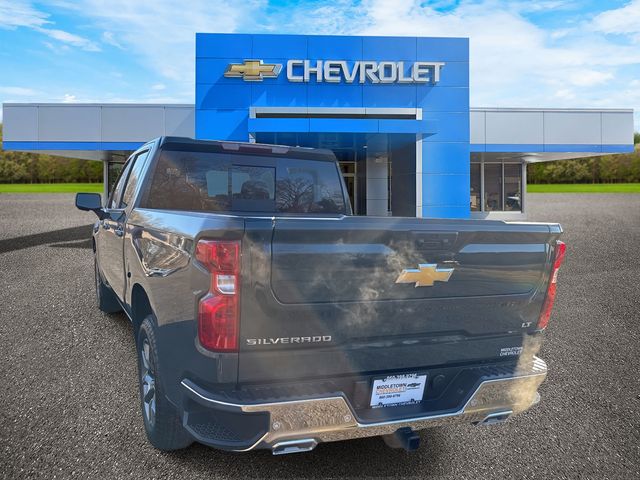 2026 Chevrolet Silverado 1500 - Image 4