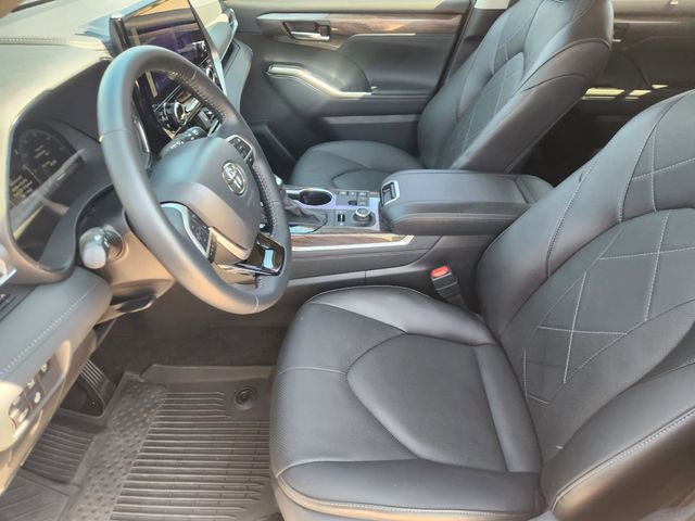 2025 Toyota Highlander Platinum Silver at Don McGill Toyota