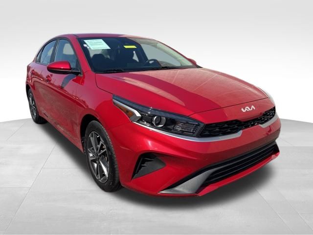 Currant Red 2024 Kia Forte LXS FWD Sedan Front-Wheel Drive Continuously Variable Transmission