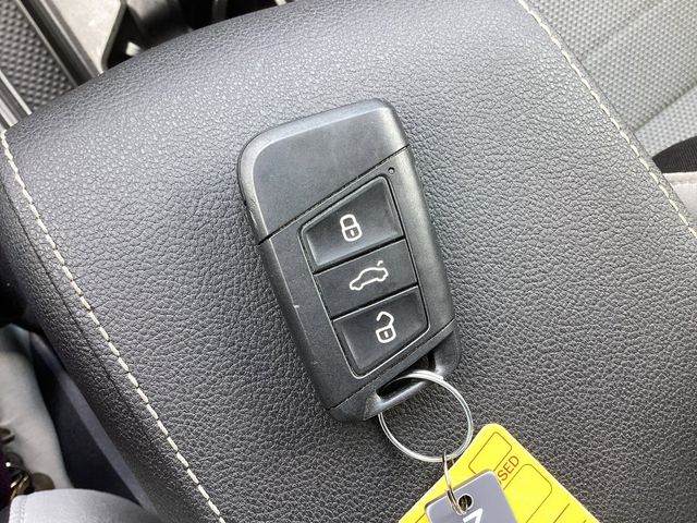 Used Car 2025 Volkswagen Taos  1.5t S For Sale Under $25,000 In San Antonio, Texas