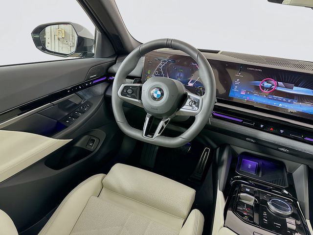 2025 BMW 5 Series 530i xDrive 24