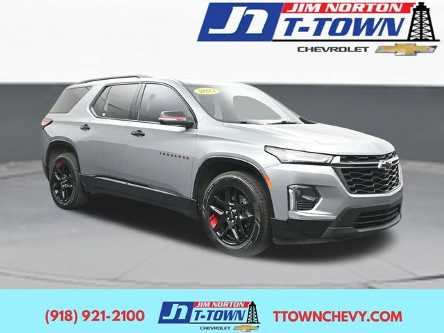 Sterling Gray Metallic 2023 Chevrolet Traverse SUV / Crossover Front-Wheel Drive 9-Speed Automatic