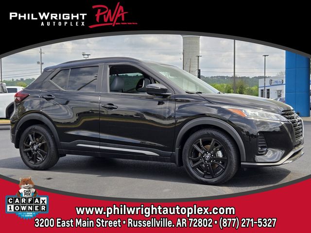 Super Black 2023 Nissan Kicks SR FWD SUV / Crossover Front-Wheel Drive Continuously Variable Transmission