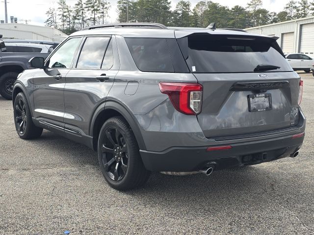 2024 Ford Explorer ST-Line:C02489A