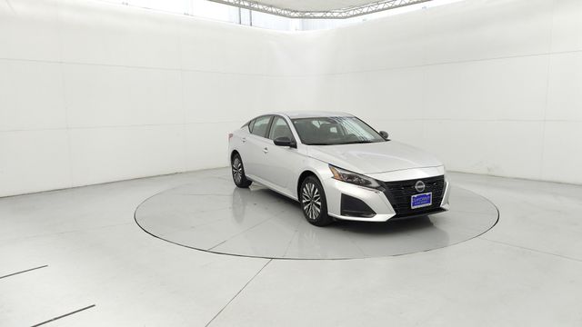 2024 Nissan Altima 2.5 SV AWD