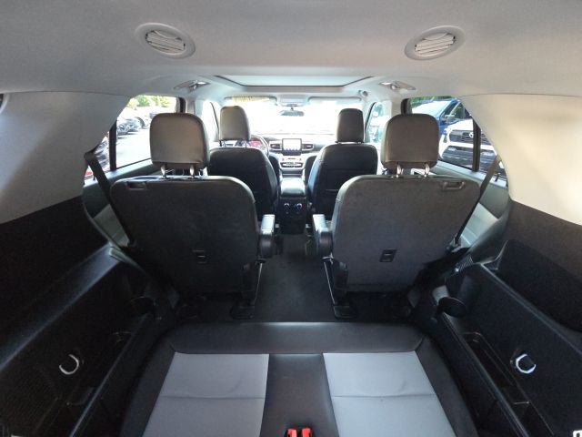 2023 Ford Explorer XLT:B02479