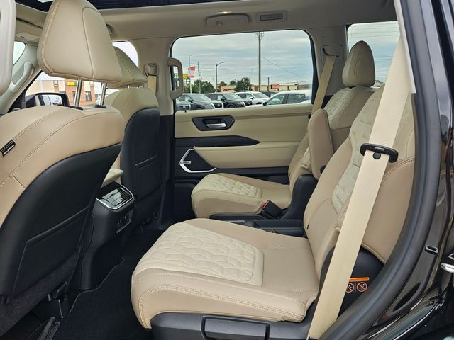 New 2026 Black Nissan Platinum image 6