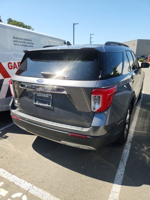 Used 2023 Gray Ford XLT image 3