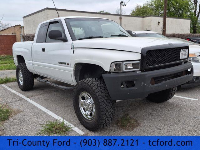 2001 Dodge RAM 2500 ST Quad Cab 4WD