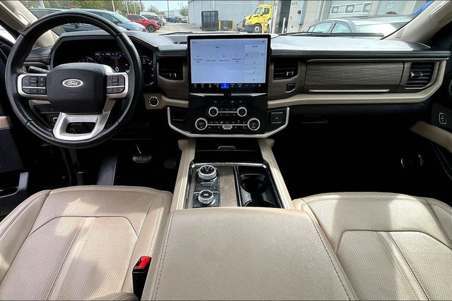 Used 2024 Ford Expedition Limited 4D Sport Utility