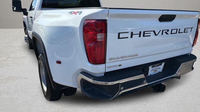 Used 2025 White Chevrolet Work Truck image 36