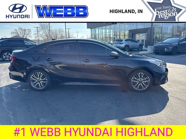 Used 2023 Black Kia GT-Line image 4