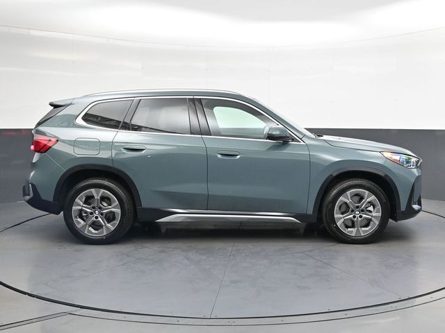 New 2026 Green BMW xDrive28i image 3