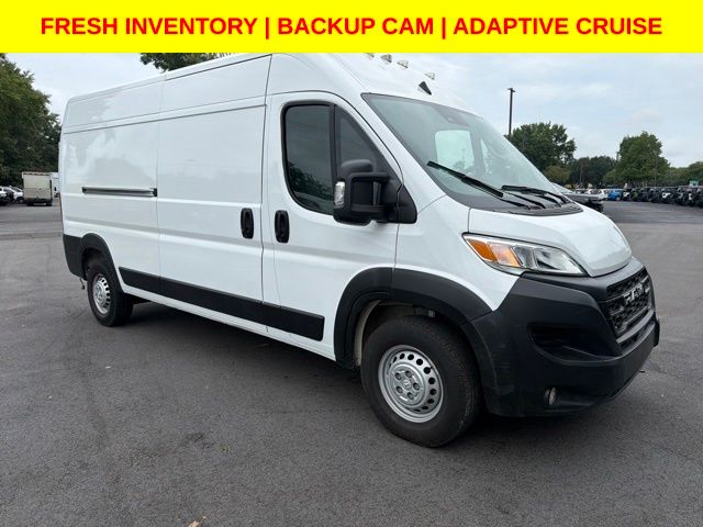Bright White Clearcoat 2025 RAM ProMaster Van 9-Speed Automatic