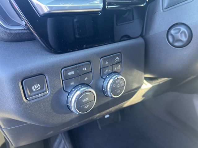 2026 GMC Sierra 3500HD Pro:45010