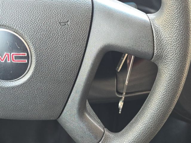 2022 GMC Savana 2500 Work Van:C02606
