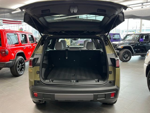 New 2026 Jeep Cherokee Laredo For Sale in Highland, IN