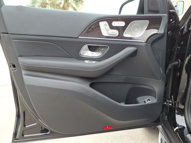 New 2026 Black Mercedes-Benz GLS 450 image 12