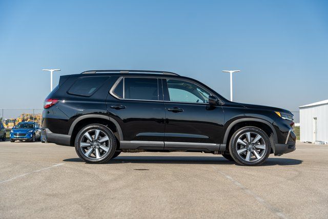 2025 Honda Pilot Elite 8