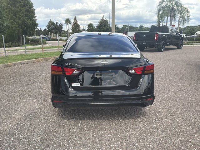 Used 2025 Nissan Altima Sedan
